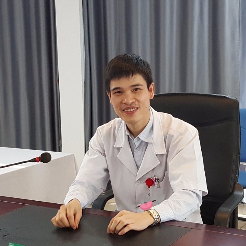 B&aacute;c sĩ, Tiến sĩ Richness Phạm